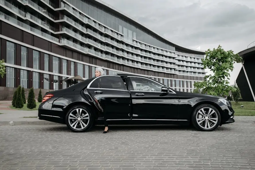 Presto Ride Executive Sedan luxury car